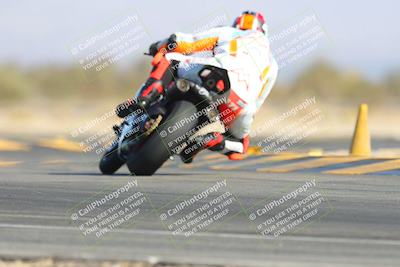 media/Jan-10-2025-CVMA Friday Practice (Fri) [[489e0da257]]/Group 4 and Trackday/Session 4 (Turn 16)/